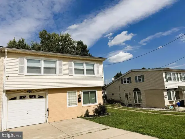 657 Artwood Dr, Philadelphia