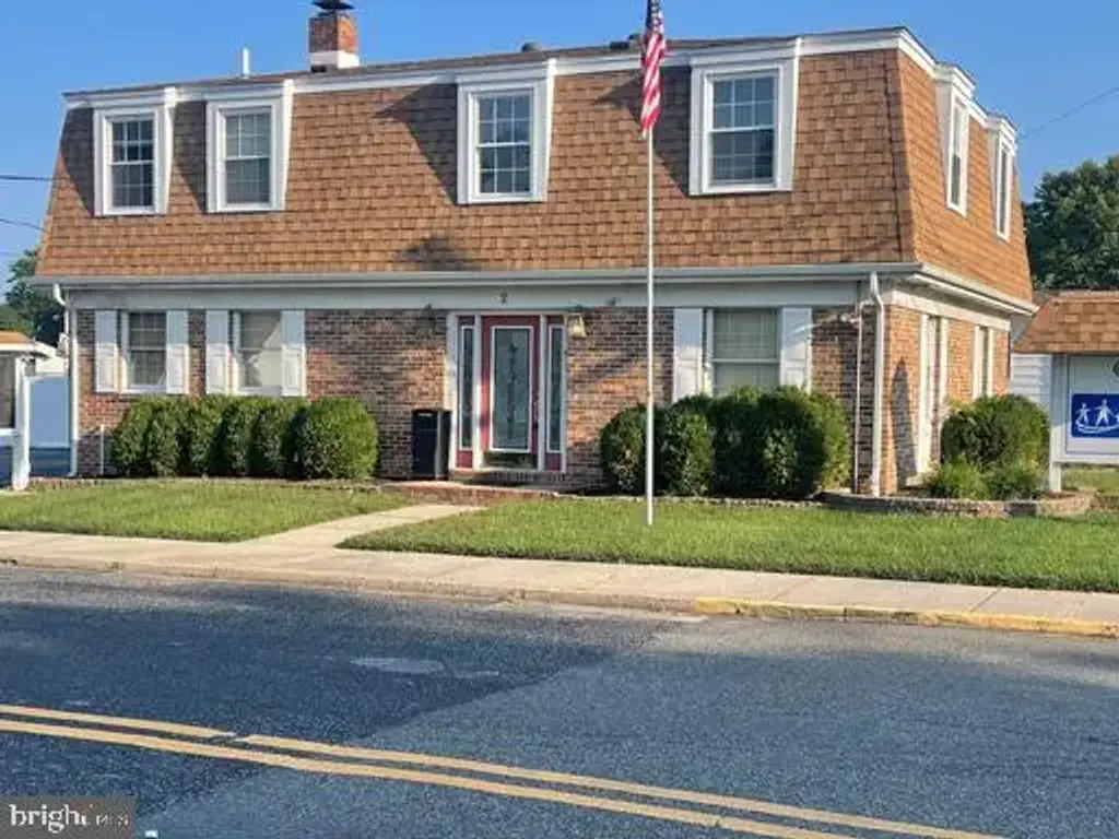 2 Chestnut Street #suite B, PENNSVILLE