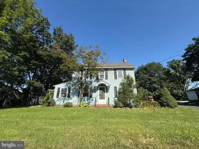 1295 Colebrook Rd, Lebanon