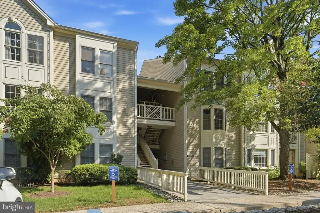 12237 Fairfield House Dr #311a, FAIRFAX