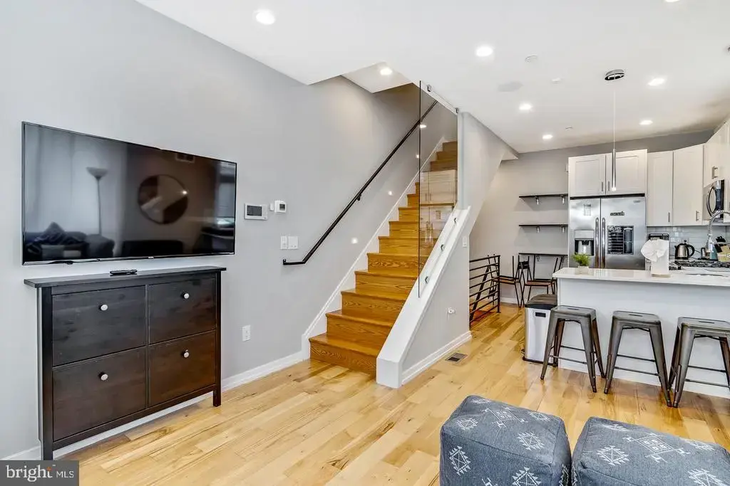 2256 Dickinson St #a, PHILADELPHIA