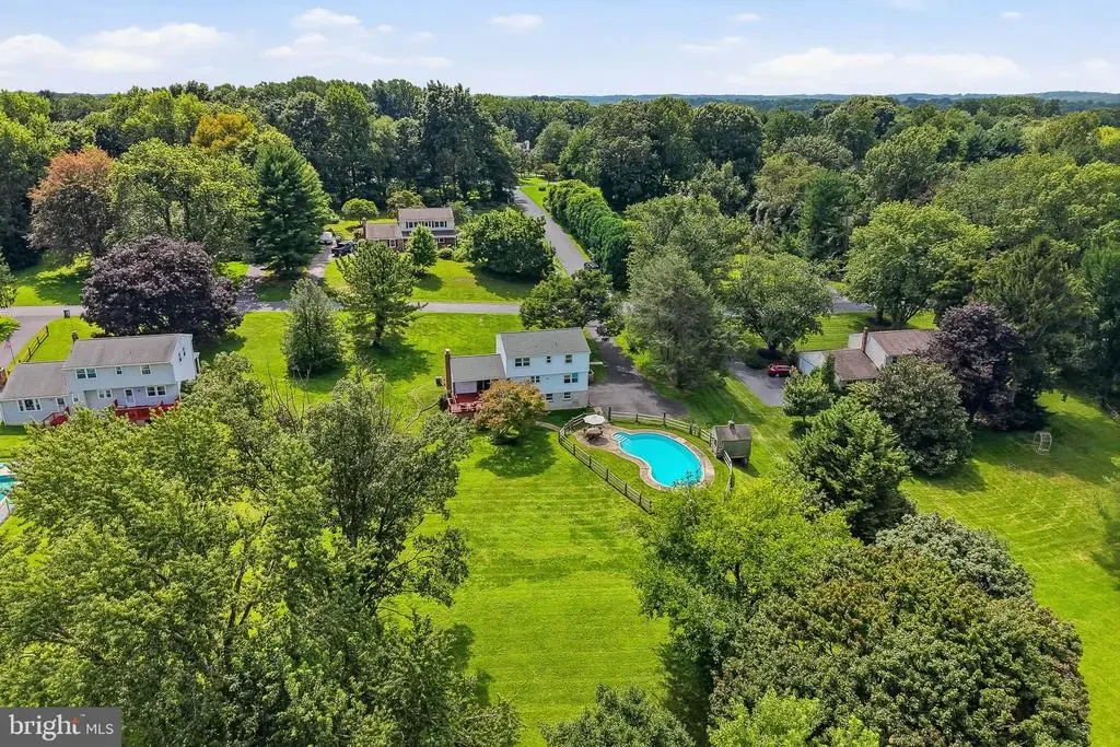 111 Skyline Dr, LANDENBERG