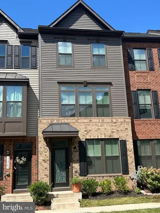 13961 Airfoil Rd, Herndon