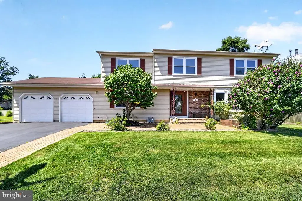 12 Mershon Ln, PLAINSBORO