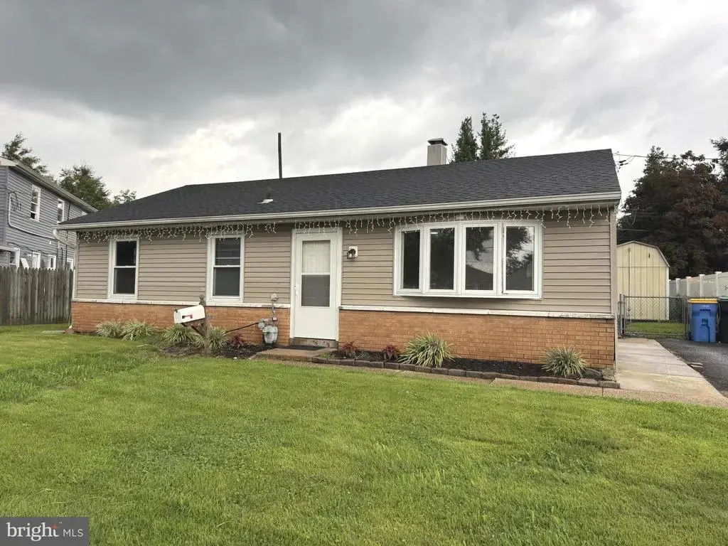 901 Spencer Dr, CROYDON