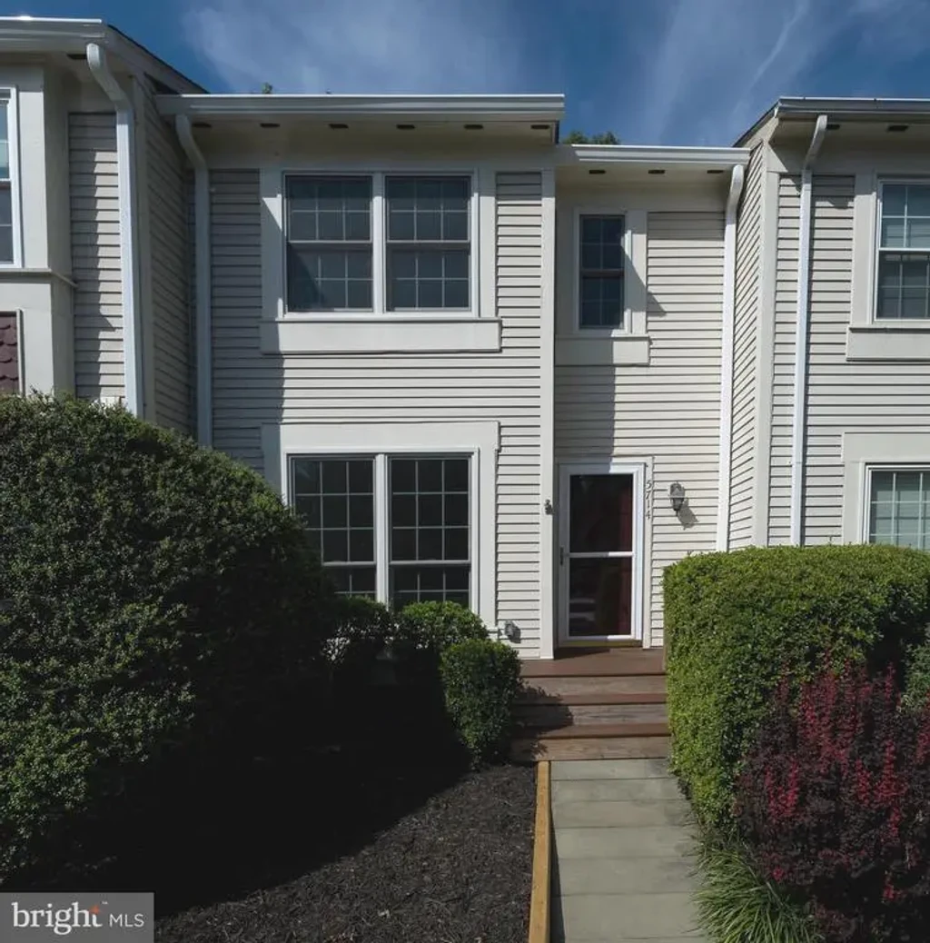 5714 Evergreen Knoll Ct, ALEXANDRIA