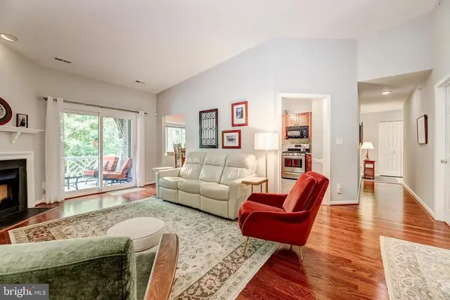 14 Bandon Ct #302, Lutherville Timonium