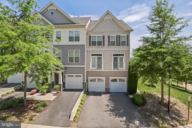 12807 Lotte Dr, Woodbridge