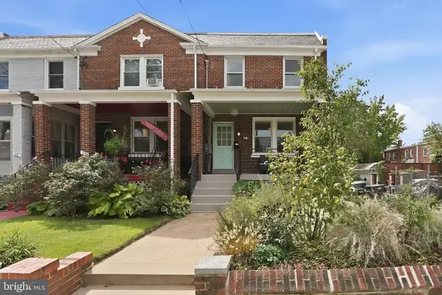 11 Hamilton St Ne, Washington