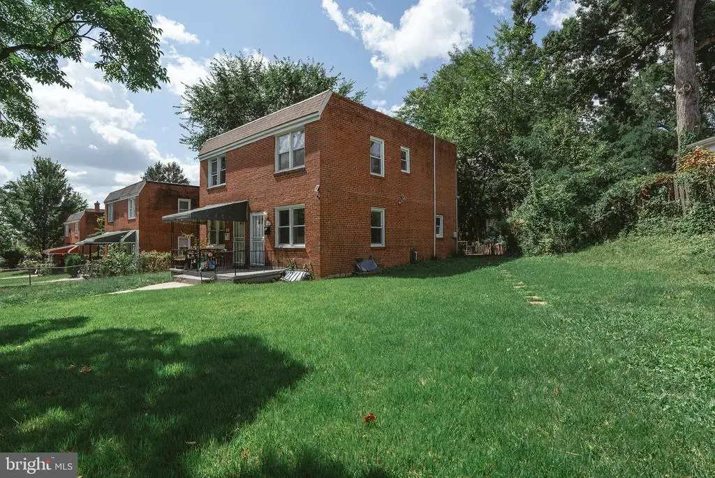 701 Saint Dunstans Rd, BALTIMORE