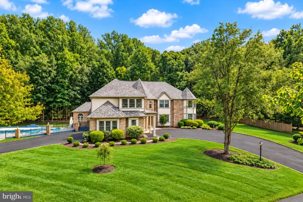 9827 Lake Meadow Ct, BURKE