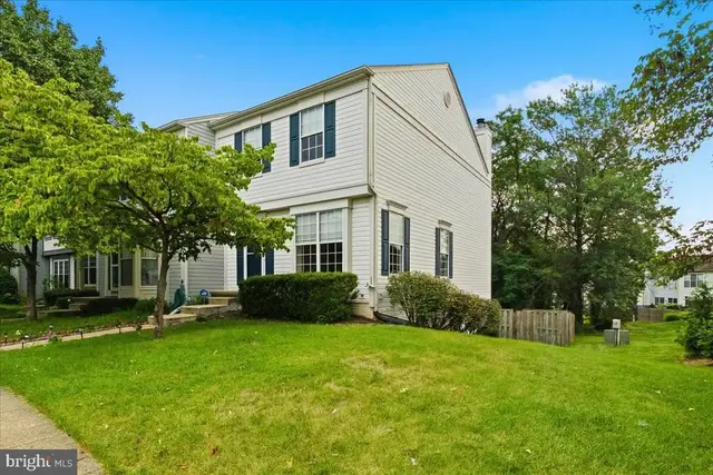 21028 Coach House Sq, Ashburn