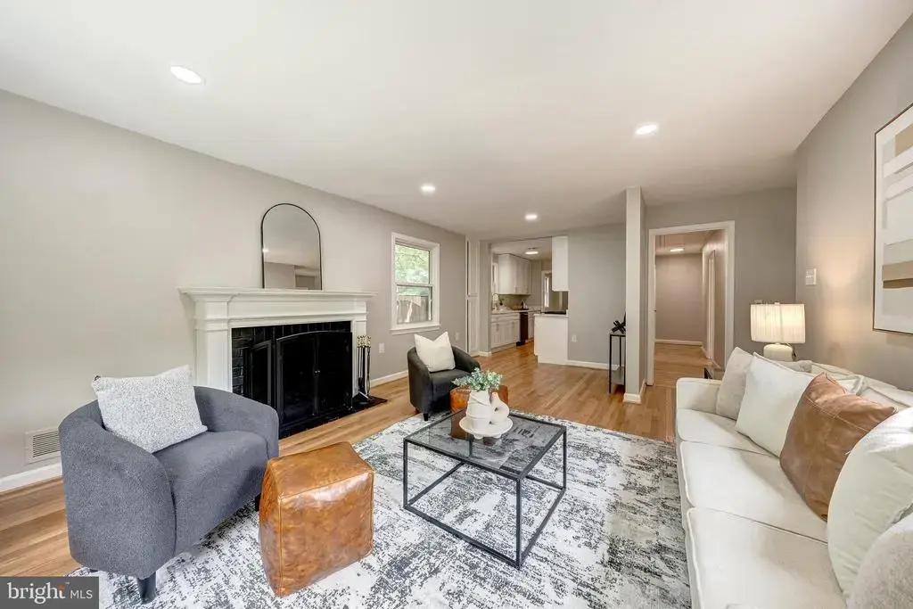 130 Whitmoor Ter, SILVER SPRING