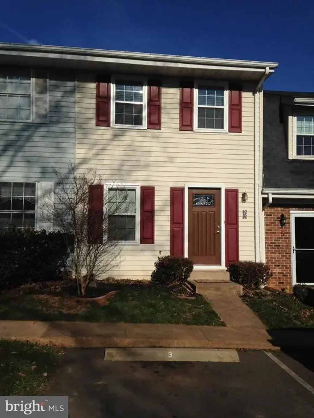3 Kingsbridge Ct, WARRENTON