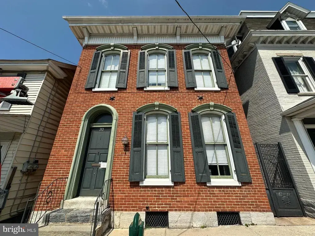 32 E Baltimore Street, GREENCASTLE