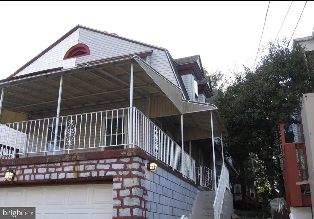 14 Park Ave, UPPER DARBY