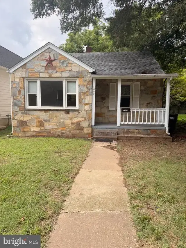 1602 Fall Hill Ave, Fredericksburg