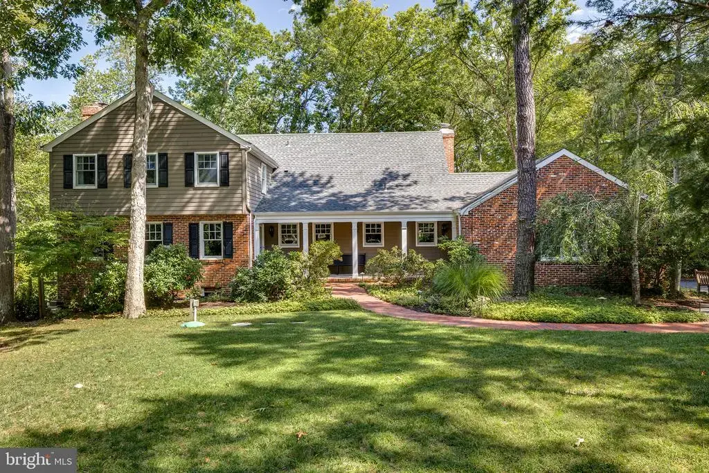 155 W Centennial Dr, MEDFORD