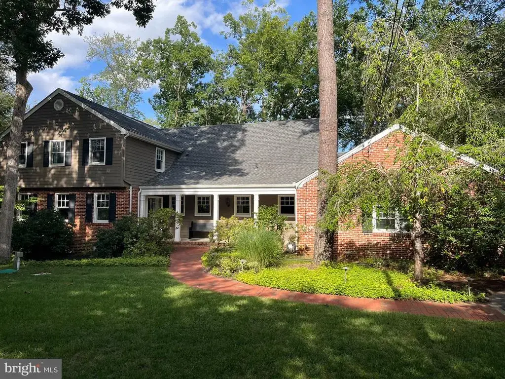 155 W Centennial Dr, MEDFORD