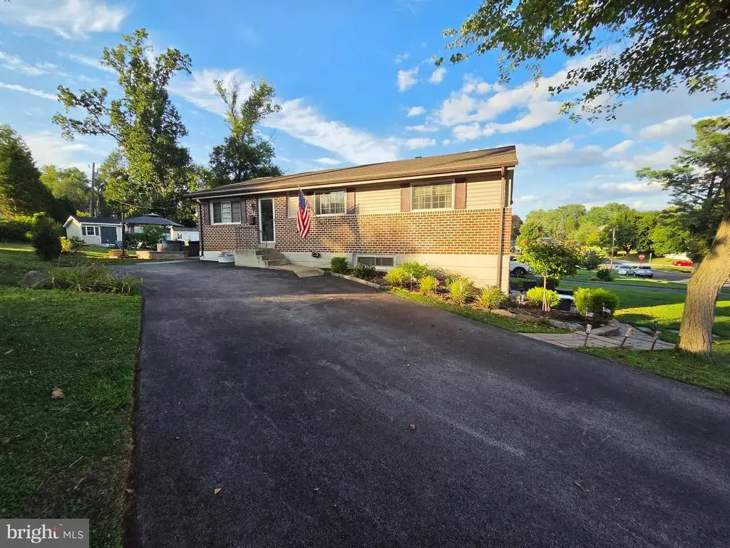 932 Stewart Ave, SPRINGFIELD
