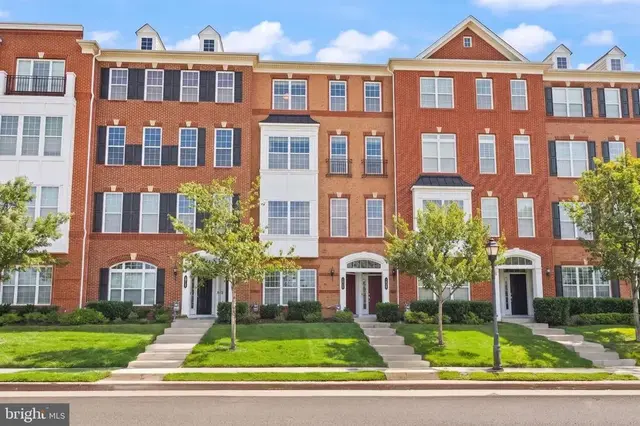 23520 Hopewell Manor Ter, Ashburn