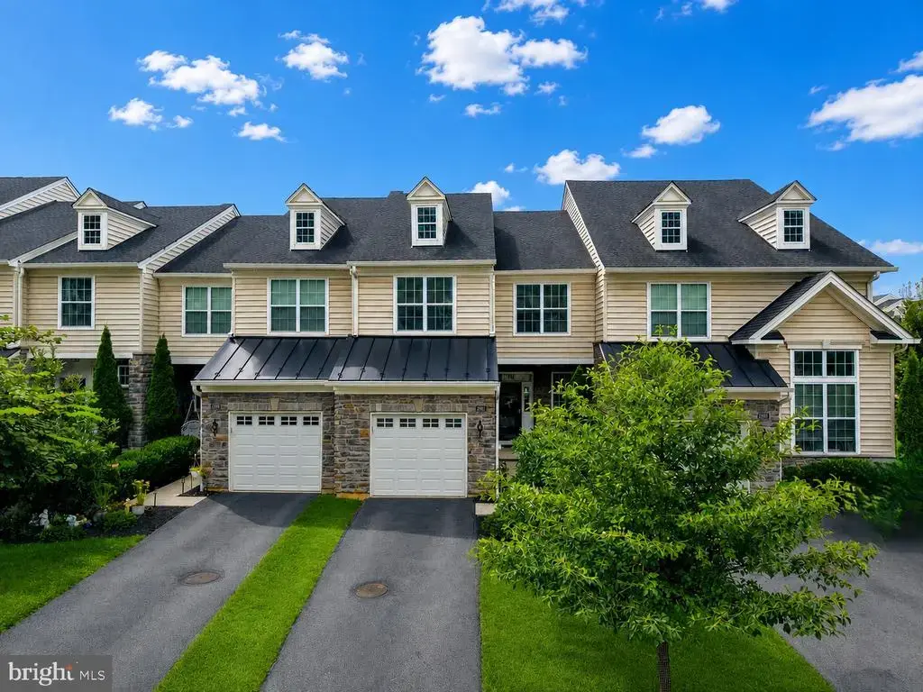 2091 Julia Dr, CONSHOHOCKEN
