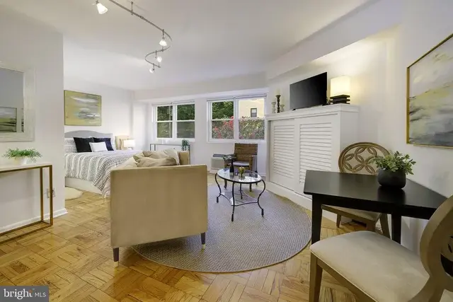 1801 Clydesdale Pl Nw #417, Washington