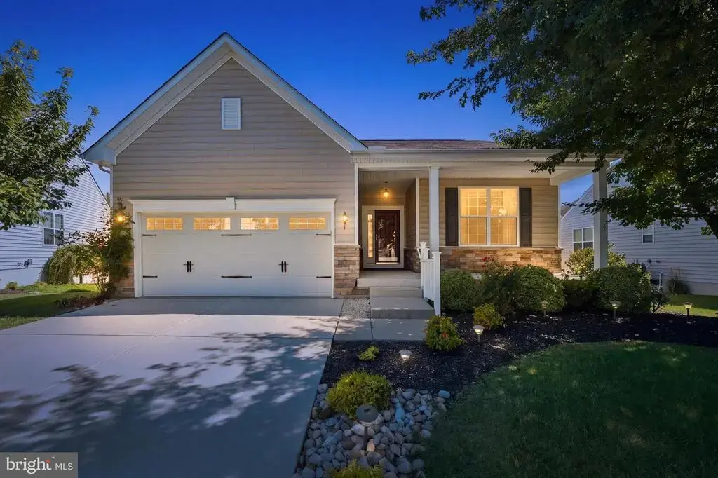 631 Red Maple Rd, MIDDLETOWN