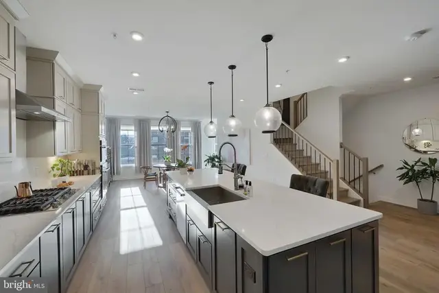 7514 Sawyer Farm Way, Mclean