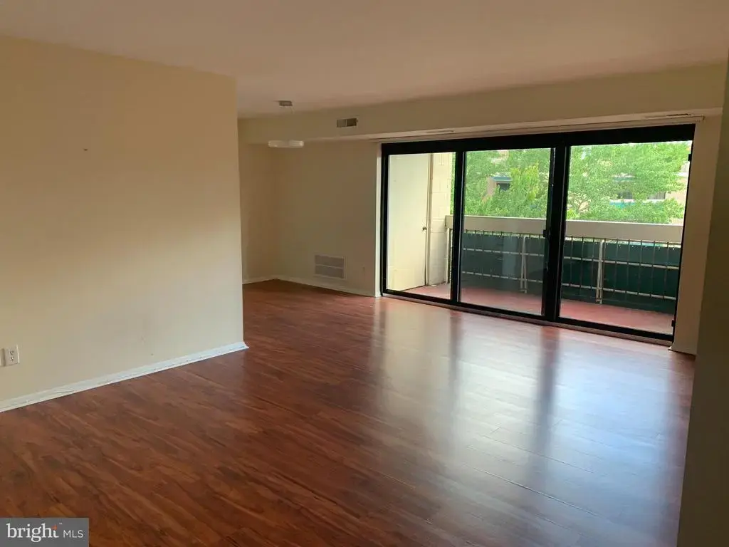 6141 Leesburg Pike #603, FALLS CHURCH