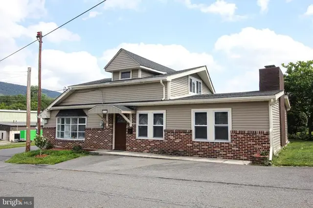 419 Chestnut St, Lykens