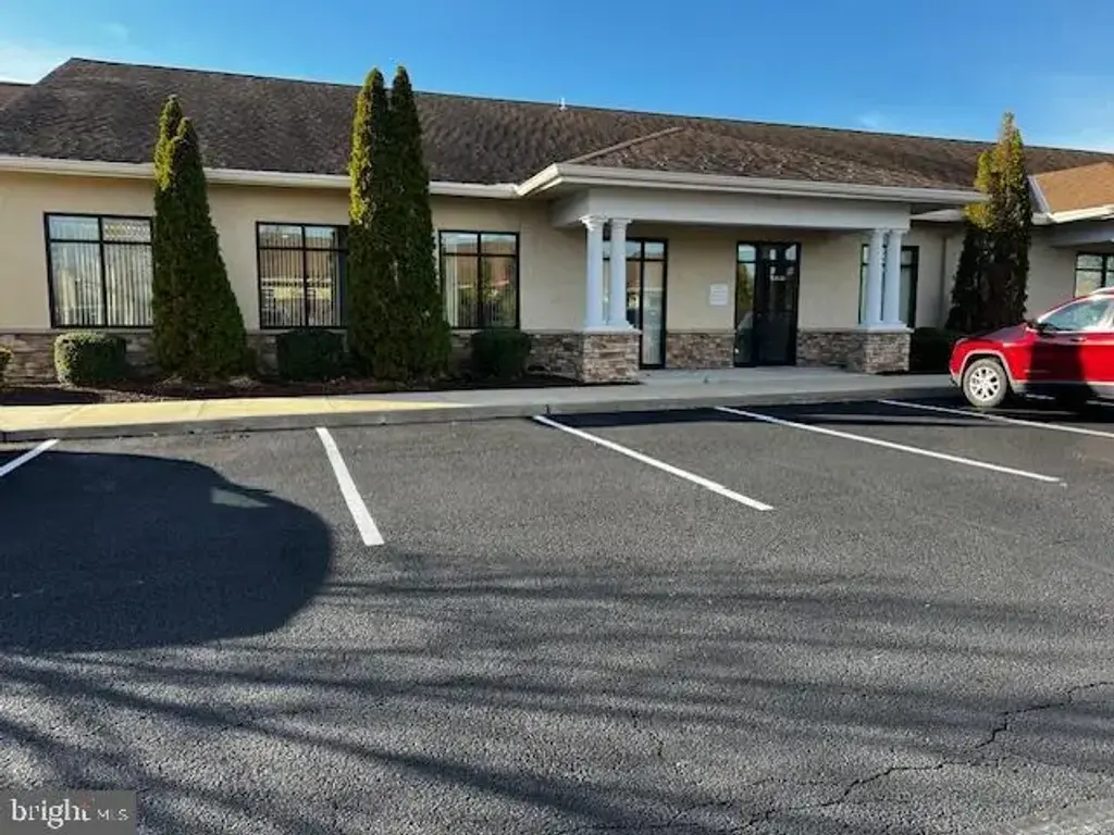 545 Beckett Rd #105, SWEDESBORO