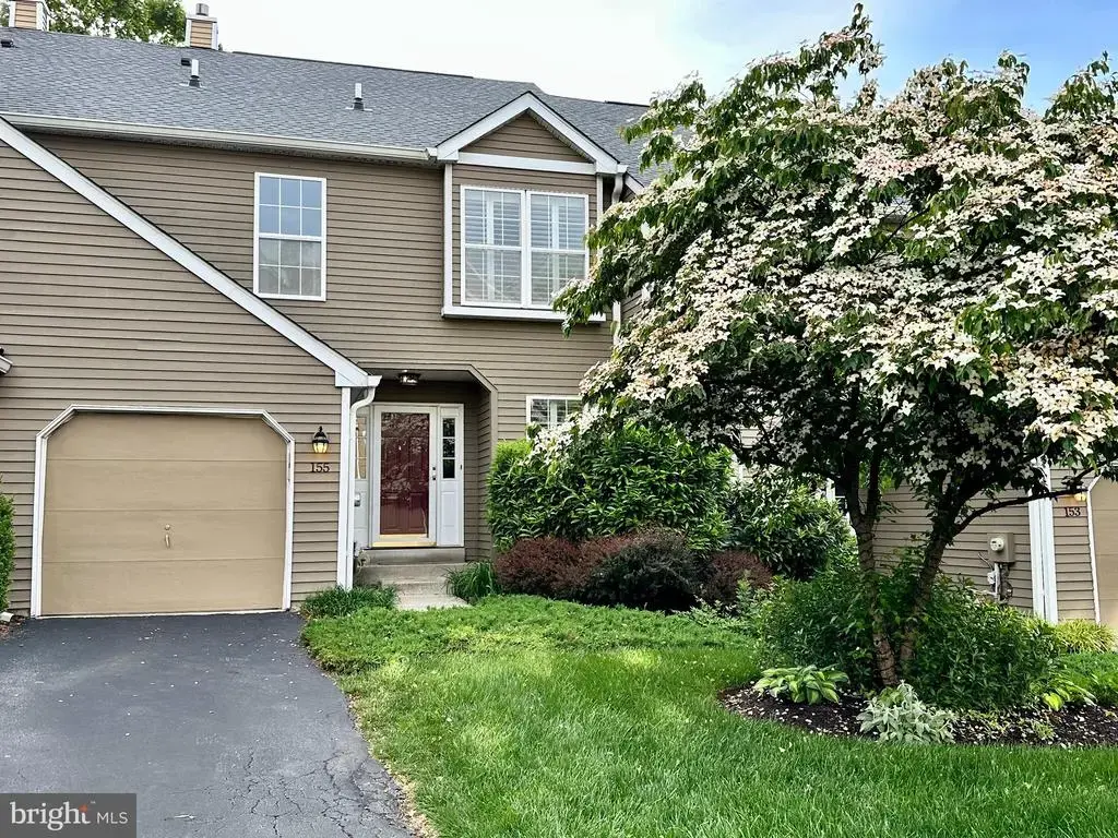 155 Weybridge Dr, MALVERN