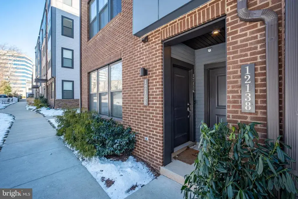 12136 Loblolly Dr, FAIRFAX