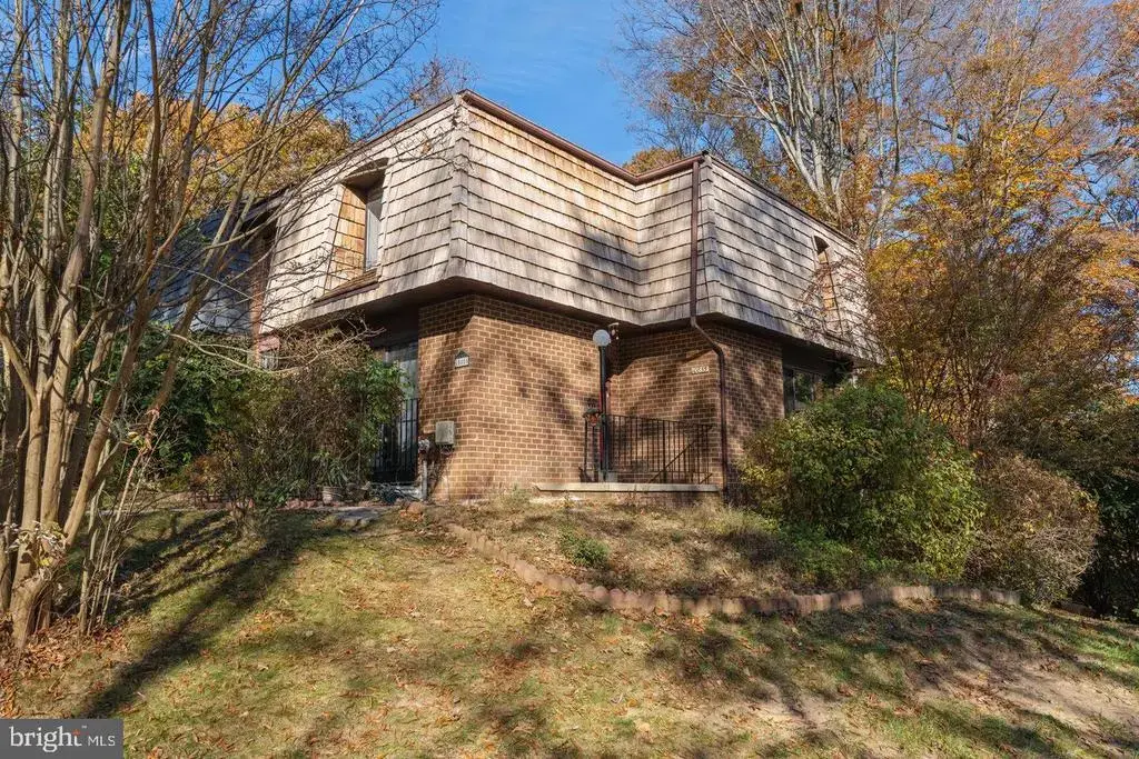 10855 Deborah Dr, POTOMAC