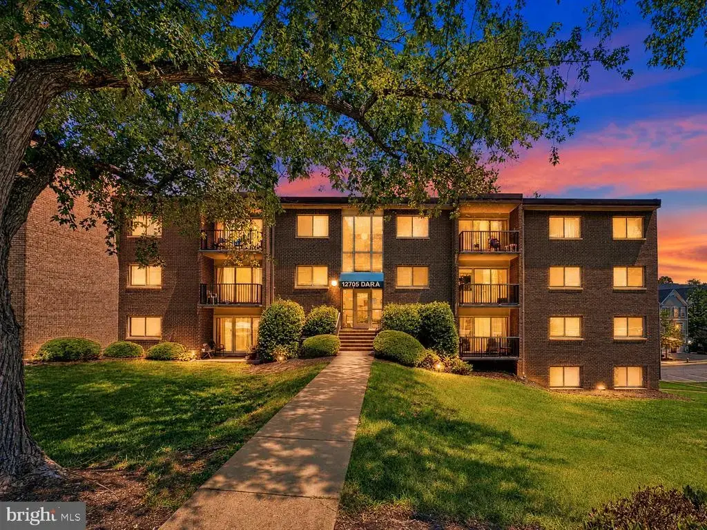 12705 Dara Dr #204, WOODBRIDGE