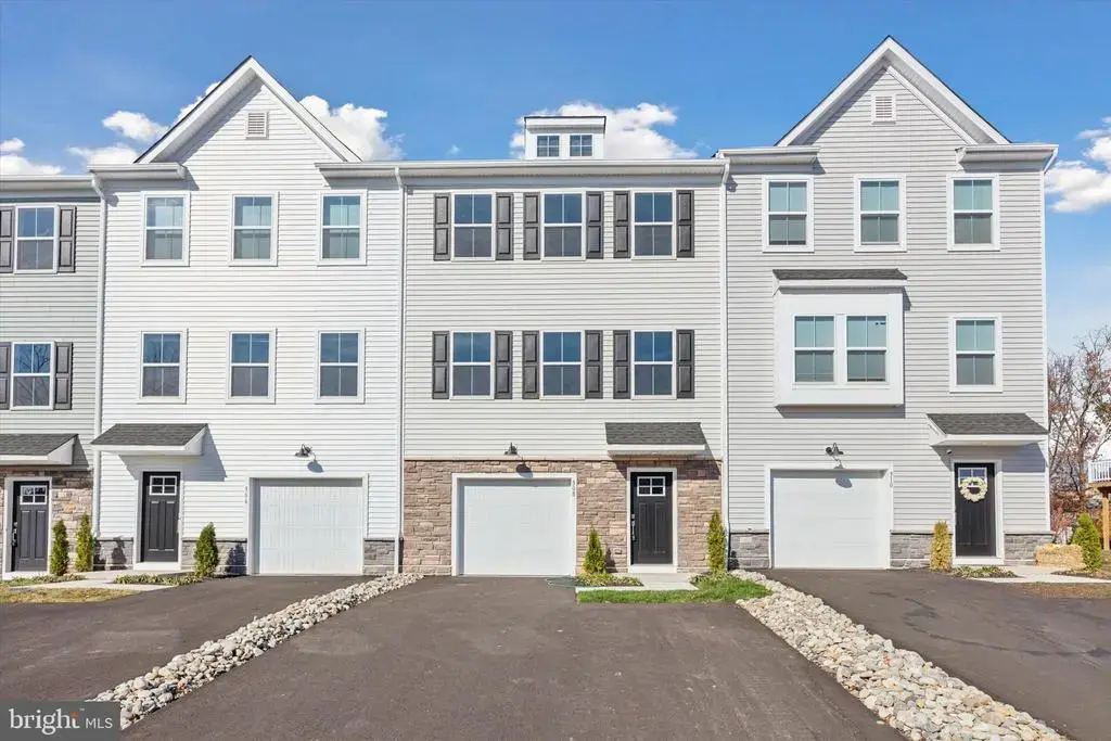 308 Bennetts Ct, HATFIELD