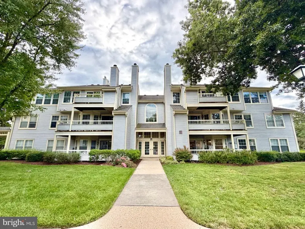 306 Trinity Ct #12, PRINCETON