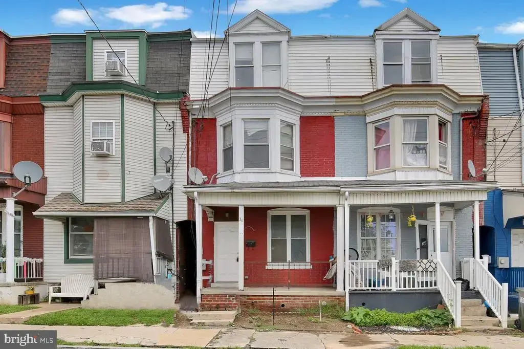 36 N 12th St, LEBANON
