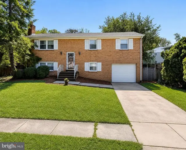 5203 Larwin Ter, Temple Hills