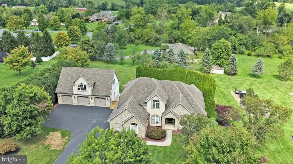 39 Grey Hawk Dr, ORWIGSBURG