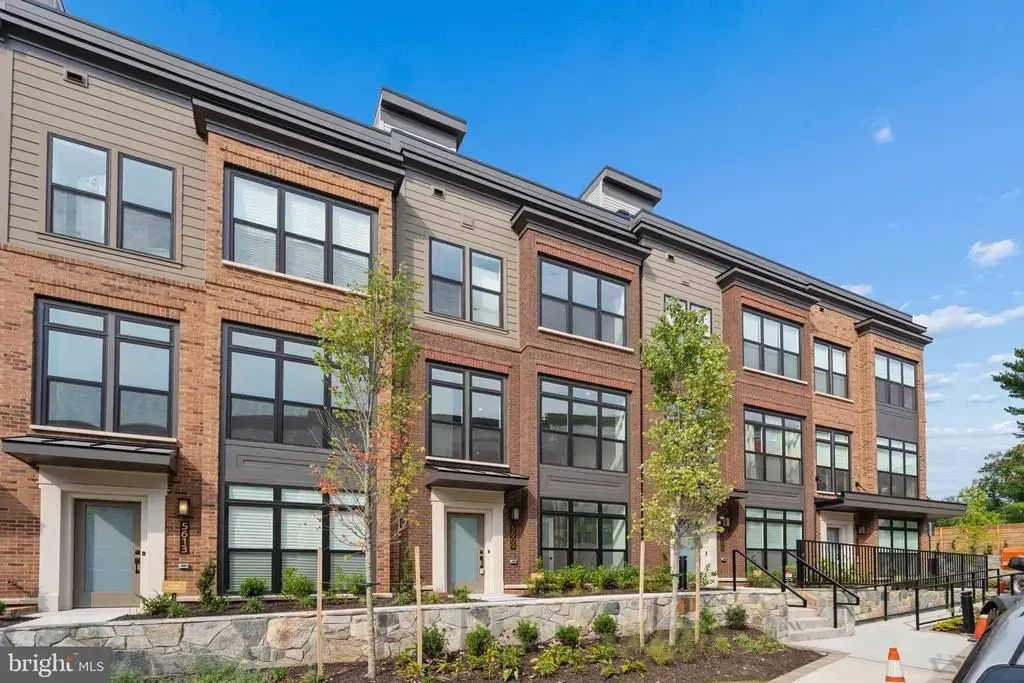 5609 Vermillion Cir, BETHESDA