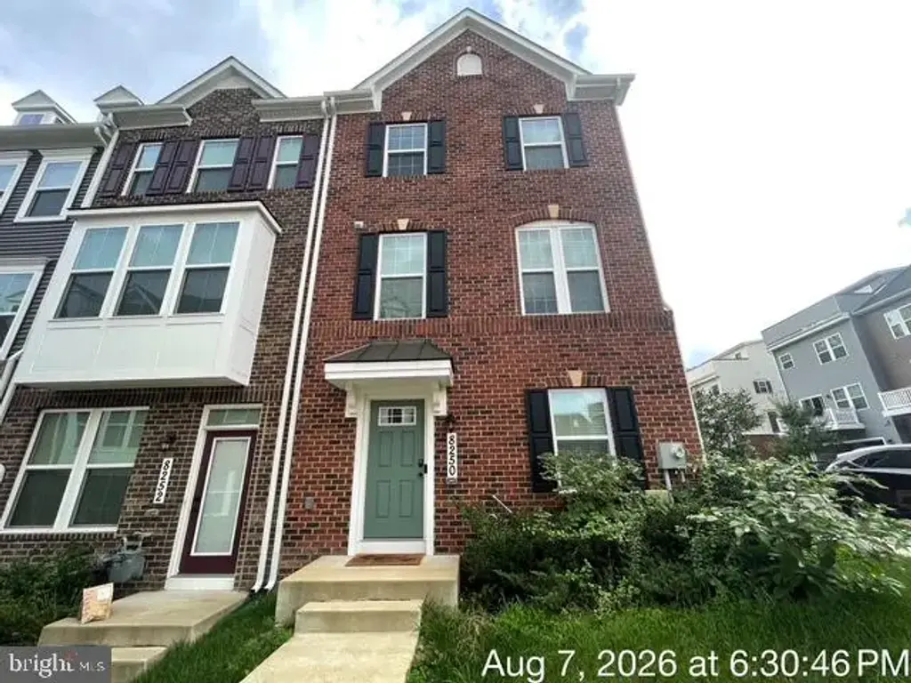 8250 Goldstone Ct, HYATTSVILLE