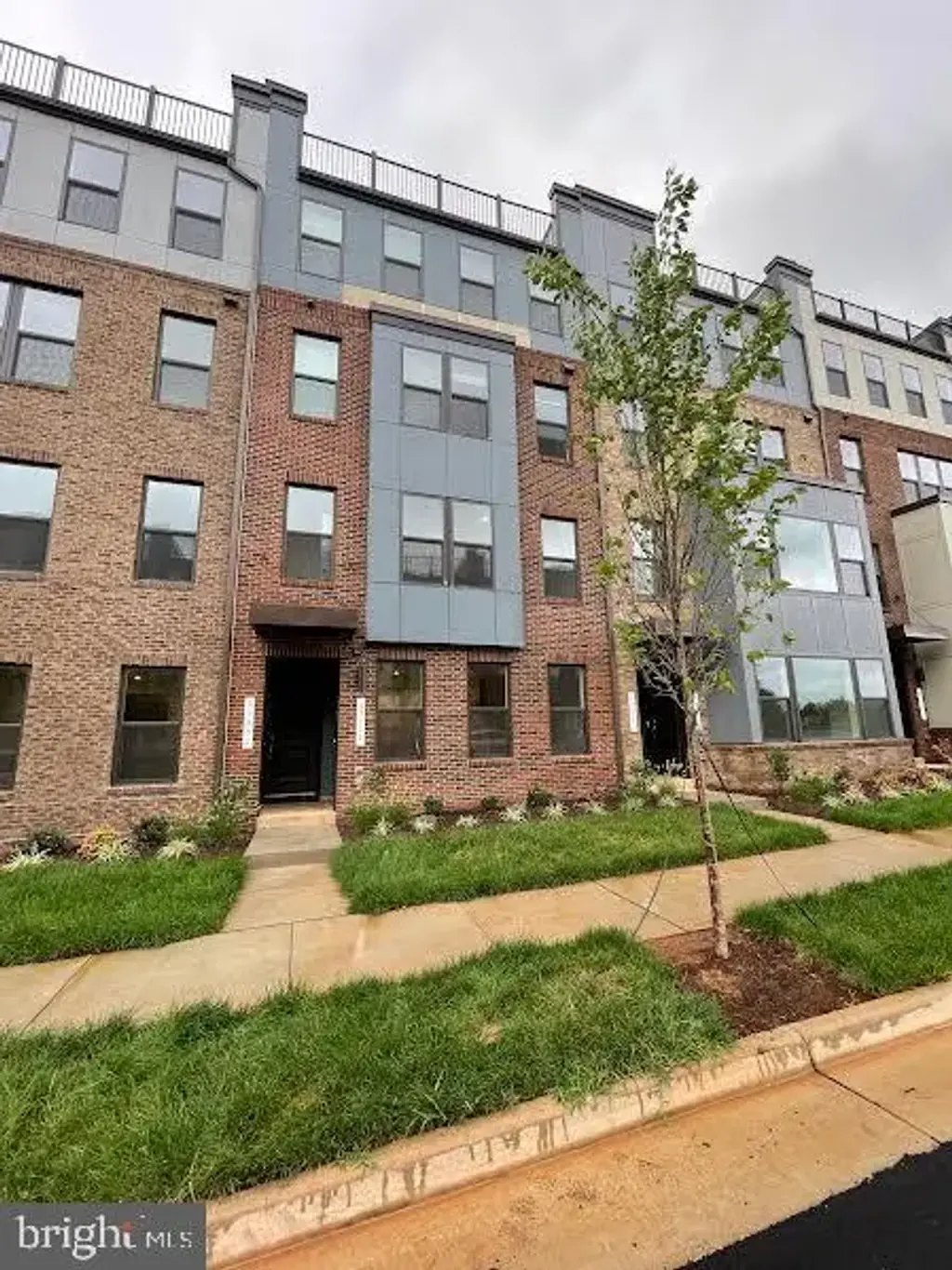 43805 Middleway Terrace, ASHBURN