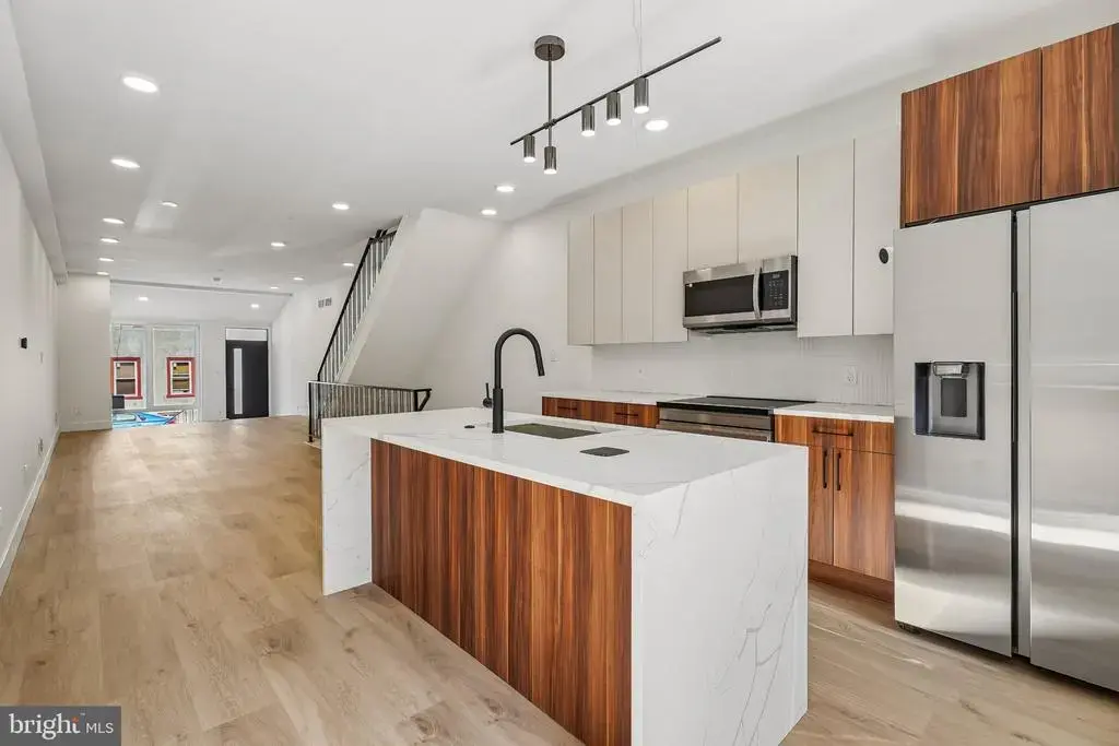28 E Pleasant St, PHILADELPHIA