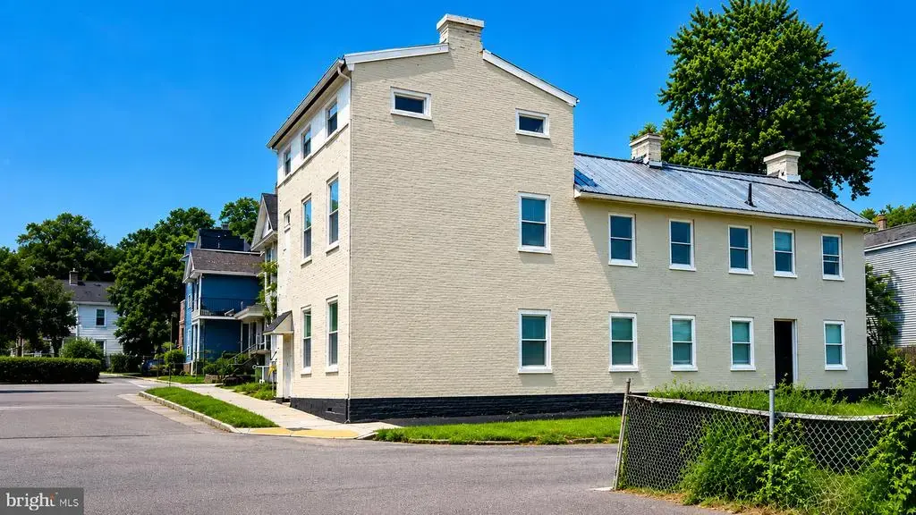 201 Spring St, CUMBERLAND