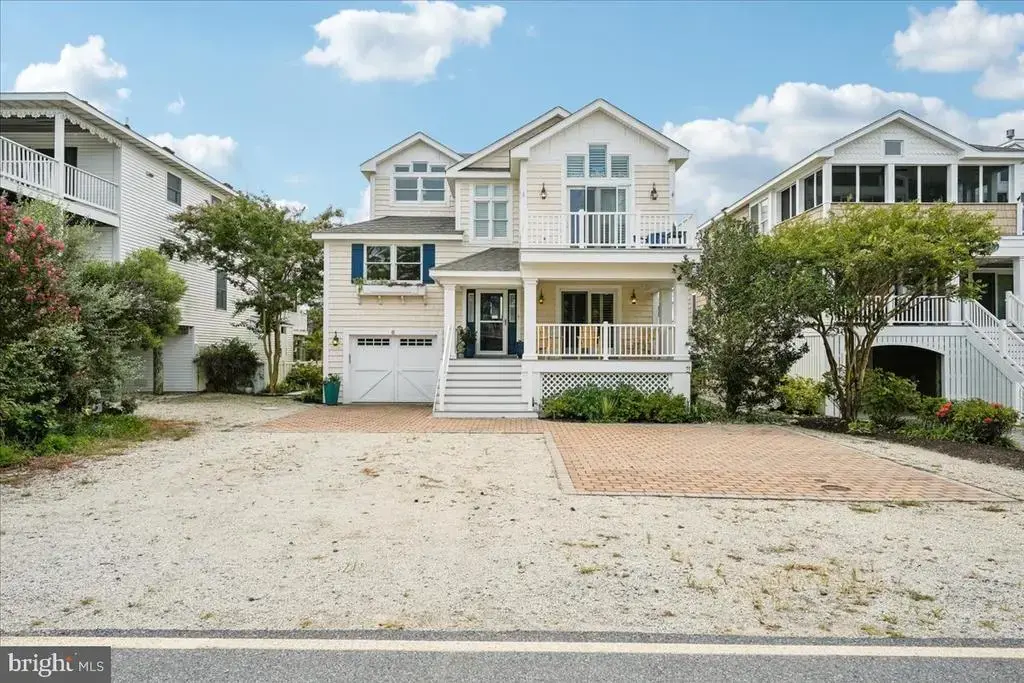 6 E James St, FENWICK ISLAND