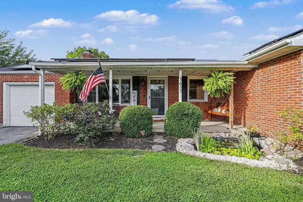 3653 Main St, CONESTOGA