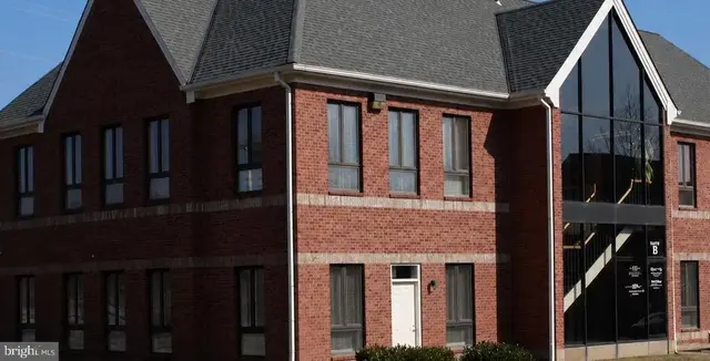 2-b Cardinal Park Dr Se #101, Leesburg