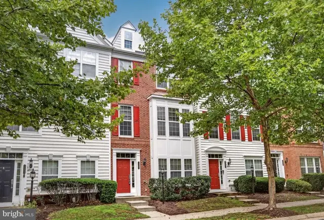 14862 Potomac Branch Dr, Woodbridge